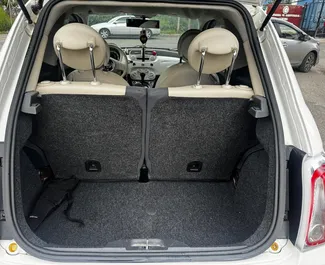 Fiat 500 2015 – wynajem od właścicieli w Tbilisi (Gruzja).