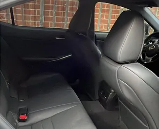 Lexus IS300 2019 – wynajem od właścicieli w Tbilisi (Gruzja).
