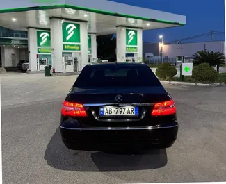 Mercedes-Benz E-Class – samochód kategorii Premium na wynajem w Albanii ✓ Depozyt 100 EUR ✓ Ubezpieczenie: OC, Zagranica.