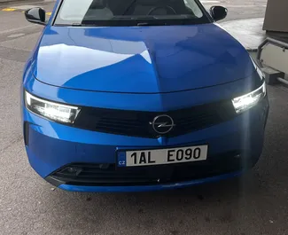 Wynajem samochodu Opel Astra nr 14953 (Automatyczna) w Pradze, z silnikiem l. Benzyna ➤ Bezpośrednio od Kateřina in Czechia.