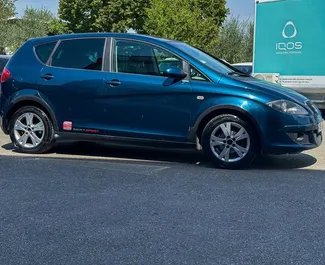 Wynajmij SEAT Altea 2010 w Albanii. Paliwo: Diesel. Moc:  KM ➤ Koszt od 23 EUR za dobę.