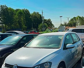 Wypożyczalnia Volkswagen Golf 7 na lotnisku w Tiranie, Albania ✓ Nr 14846. ✓ Skrzynia Manualna ✓ Opinii: 0.
