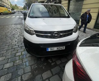 Wypożyczalnia Opel Vivaro w Pradze, Czechy ✓ Nr 14954. ✓ Skrzynia Manualna ✓ Opinii: 0.