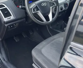 Wynajem samochodu Hyundai i20 nr 14824 (Automatyczna) na lotnisku w Tiranie, z silnikiem 1,4l. Diesel ➤ Bezpośrednio od Vilson w Albanii.