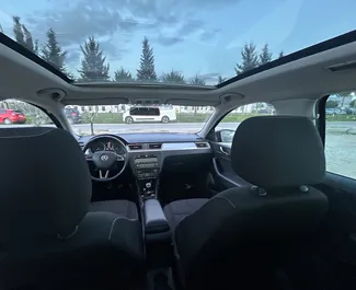 Wynajmij Skoda Rapid Spaceback 2016 w Albanii. Paliwo: Benzyna. Moc: 98 KM ➤ Koszt od 20 EUR za dobę.