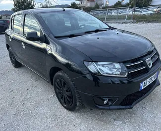 Wynajmij Dacia Sandero 2017 w Albanii. Paliwo: Benzyna. Moc: 97 KM ➤ Koszt od 15 EUR za dobę.
