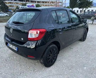 Wynajem samochodu Dacia Sandero nr 14992 (Manualna) na lotnisku w Tiranie, z silnikiem 1,0l. Benzyna ➤ Bezpośrednio od Romeo w Albanii.
