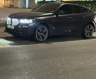 Wynajem samochodu BMW X6 nr 14835 (Automatyczna) w Dubaju, z silnikiem 4,4l. Benzyna ➤ Bezpośrednio od Lasha w ZEA.