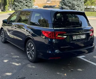 Honda Odyssey – samochód kategorii Komfort, Premium, Crossover na wynajem w Armenii ✓ Depozyt 350 USD ✓ Ubezpieczenie: OC, CDW, SCDW, FDW, Zagranica.