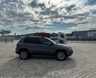 Wynajem samochodu Volkswagen Tiguan nr 14851 (Automatyczna) w Tiranie, z silnikiem 2,0l. Benzyna ➤ Bezpośrednio od Ira w Albanii.