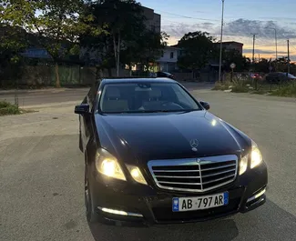 Wypożyczalnia Mercedes-Benz E-Class w Tiranie, Albania ✓ Nr 14856. ✓ Skrzynia Automatyczna ✓ Opinii: 0.