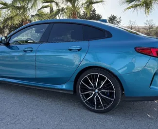 BMW 218i – samochód kategorii Komfort na wynajem w Hiszpanii ✓ Depozyt 500 EUR ✓ Ubezpieczenie: OC.