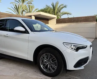 Wynajem samochodu Alfa Romeo Stelvio Quadrifoglio nr 14986 (Automatyczna) w Alicante, z silnikiem 2,0l. Diesel ➤ Bezpośrednio od Jewhenija w Hiszpanii.