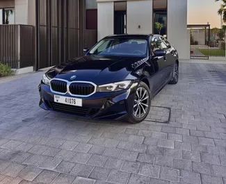 Wypożyczalnia BMW 320i w Dubaju, ZEA ✓ Nr 14818. ✓ Skrzynia Automatyczna ✓ Opinii: 0.