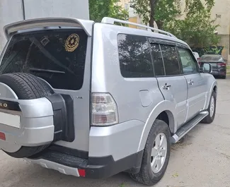 Wynajem samochodu Mitsubishi Pajero nr 11943 (Automatyczna) w Baku, z silnikiem 3,0l. Benzyna ➤ Bezpośrednio od Emil w Azerbejdżanie.