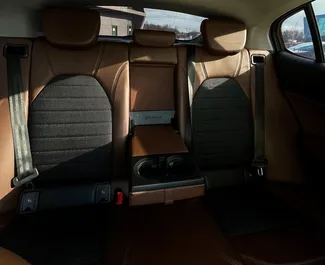 Wynajmij Alfa Romeo Stelvio Quadrifoglio 2018 na Białorusi. Paliwo: Diesel. Moc: 180 KM ➤ Koszt od 69 USD za dobę.