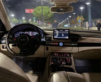 Silnik Diesel 4,2 l – Wynajmij Audi A8 L w Tiranie.