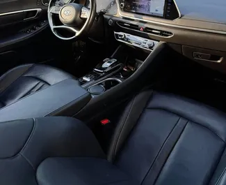 Hyundai Sonata 2021 do wynajęcia w Ałmaty. Limit przebiegu 250 km/dzień.