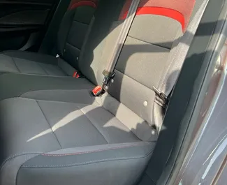 MG 5/GT – samochód kategorii Komfort na wynajem w ZEA ✓ Depozyt 2000 AED ✓ Ubezpieczenie: OC.