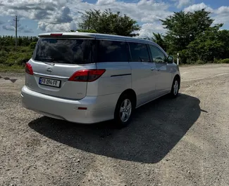 Nissan Quest – samochód kategorii Komfort, Minivan na wynajem w Gruzji ✓ Depozyt 400 GEL ✓ Ubezpieczenie: OC, SCDW, FDW, Pasażerowie, Od Kradzieży, Młody.