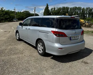 Wynajmij Nissan Quest 2017 w Gruzji. Paliwo: Benzyna. Moc: 280 KM ➤ Koszt od 165 GEL za dobę.