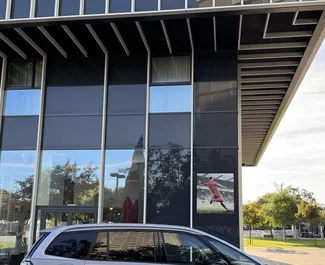 Wynajmij Citroen C4 Grand Picasso 2021 w Hiszpanii. Paliwo: Diesel. Moc: 130 KM ➤ Koszt od 60 EUR za dobę.