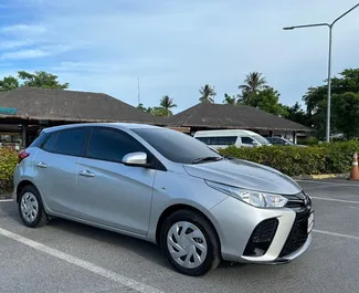 Wynajem samochodu Toyota Yaris nr 15131 (Automatyczna) na lotnisku Samui, z silnikiem l. Benzyna ➤ Bezpośrednio od Hongyoke w Tajlandii.