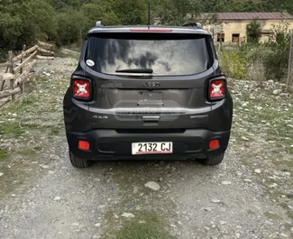 Silnik Benzyna 2,4 l – Wynajmij Jeep Renegade w Tbilisi.