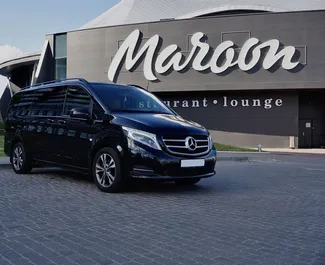 Wynajmij Mercedes-Benz Vito 2014 na Białorusi. Paliwo: Diesel. Moc: 211 KM ➤ Koszt od 71 USD za dobę.