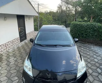 Wypożyczalnia Toyota Prius w Kutaisi, Gruzja ✓ Nr 15135. ✓ Skrzynia Automatyczna ✓ Opinii: 0.