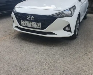 Wynajmij Hyundai Accent 2024 w Azerbejdżanie. Paliwo: Benzyna. Moc: 120 KM ➤ Koszt od 26 AZN za dobę.