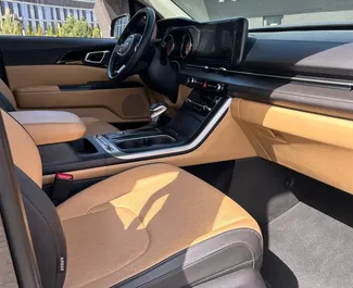 Kia Carnival 2020 do wynajęcia W Mińsku. Limit przebiegu 350 km/dzień.