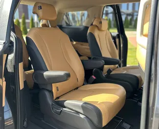 Silnik Diesel 2,2 l – Wynajmij Kia Carnival W Mińsku.