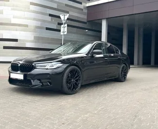 Wypożyczalnia BMW G30 W Mińsku, Białoruś ✓ Nr 15035. ✓ Skrzynia Automatyczna ✓ Opinii: 0.