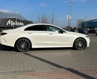 Wypożyczalnia Mercedes-Benz CLS-Class W Mińsku, Białoruś ✓ Nr 15038. ✓ Skrzynia Automatyczna ✓ Opinii: 0.