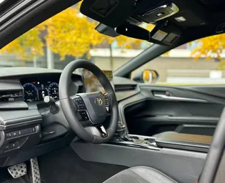 Toyota Camry – samochód kategorii Komfort, Premium na wynajem na Białorusi ✓ Bez Depozytu ✓ Ubezpieczenie: OC, CDW.