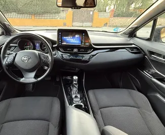 Toyota C-HR 2020 – wynajem od właścicieli w Alicante (Hiszpania).