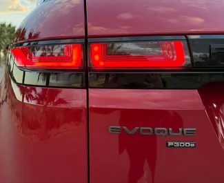 Wnętrze Land Rover Range Rover Evoque do wynajęcia w Hiszpanii. Doskonały samochód 5-osobowy. ✓ Skrzynia Automatyczna.