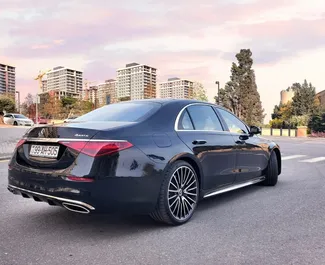 Wynajem samochodu Mercedes-Benz S-Class nr 15240 (Automatyczna) na lotnisku w Baku, z silnikiem l. Benzyna ➤ Bezpośrednio od Murat w Azerbejdżanie.