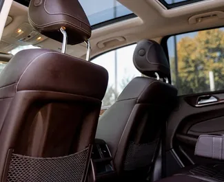 Mercedes-Benz GLE-Class 2017 do wynajęcia w Tbilisi. Limit przebiegu nieograniczony.