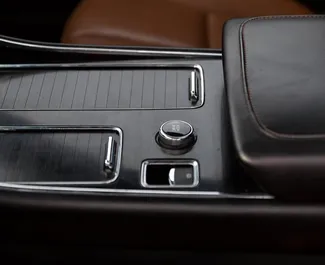 Silnik Benzyna 3,0 l – Wynajmij Linkoln Navigator w Tbilisi.