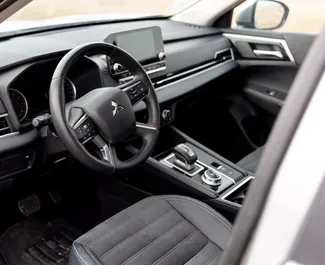 Mitsubishi Outlander 2022 do wynajęcia w Tbilisi. Limit przebiegu nieograniczony.