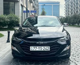 Wynajem samochodu Chevrolet Malibu nr 15237 (Automatyczna) na lotnisku w Baku, z silnikiem l. Benzyna ➤ Bezpośrednio od Murat w Azerbejdżanie.