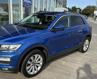 Wypożyczalnia Volkswagen T-Roc w Barcelonie, Hiszpania ✓ Nr 15180. ✓ Skrzynia Automatyczna ✓ Opinii: 0.