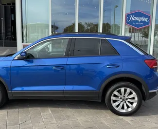 Wynajem samochodu Volkswagen T-Roc nr 15180 (Automatyczna) w Barcelonie, z silnikiem 1,6l. Diesel ➤ Bezpośrednio od Siergiej w Hiszpanii.