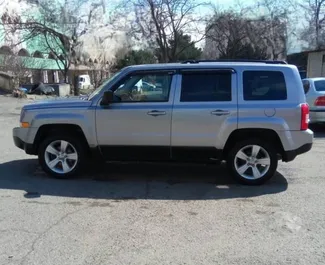 Wynajem samochodu Jeep Patriot nr 15174 (Automatyczna) w Tbilisi, z silnikiem 2,4l. Benzyna ➤ Bezpośrednio od Revaz w Gruzji.