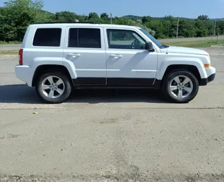 Wynajem samochodu Jeep Patriot nr 15175 (Automatyczna) w Tbilisi, z silnikiem 2,4l. Benzyna ➤ Bezpośrednio od Revaz w Gruzji.