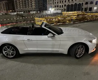 Wynajmij Ford Mustang Cabrio 2018 w Azerbejdżanie. Paliwo: Benzyna. Moc: 340 KM ➤ Koszt od 250 AZN za dobę.