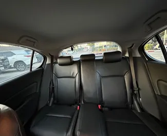 Wynajmij Honda City 2025 w Tajlandii. Paliwo: Benzyna. Moc: 122 KM ➤ Koszt od 1150 THB za dobę.