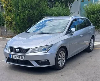 Wynajem samochodu SEAT Leon ST nr 15216 (Automatyczna) na lotnisku w Burgas, z silnikiem 1,6l. Diesel ➤ Bezpośrednio od Trayan w Bułgarii.